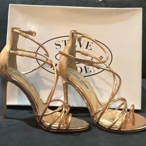Steve Madden, Rose gold heels
